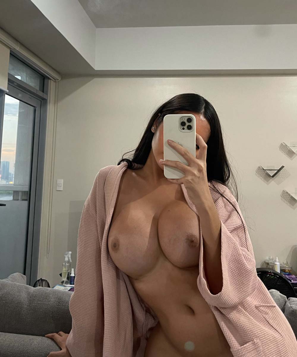 Angela Castellanos naked in Riyadh