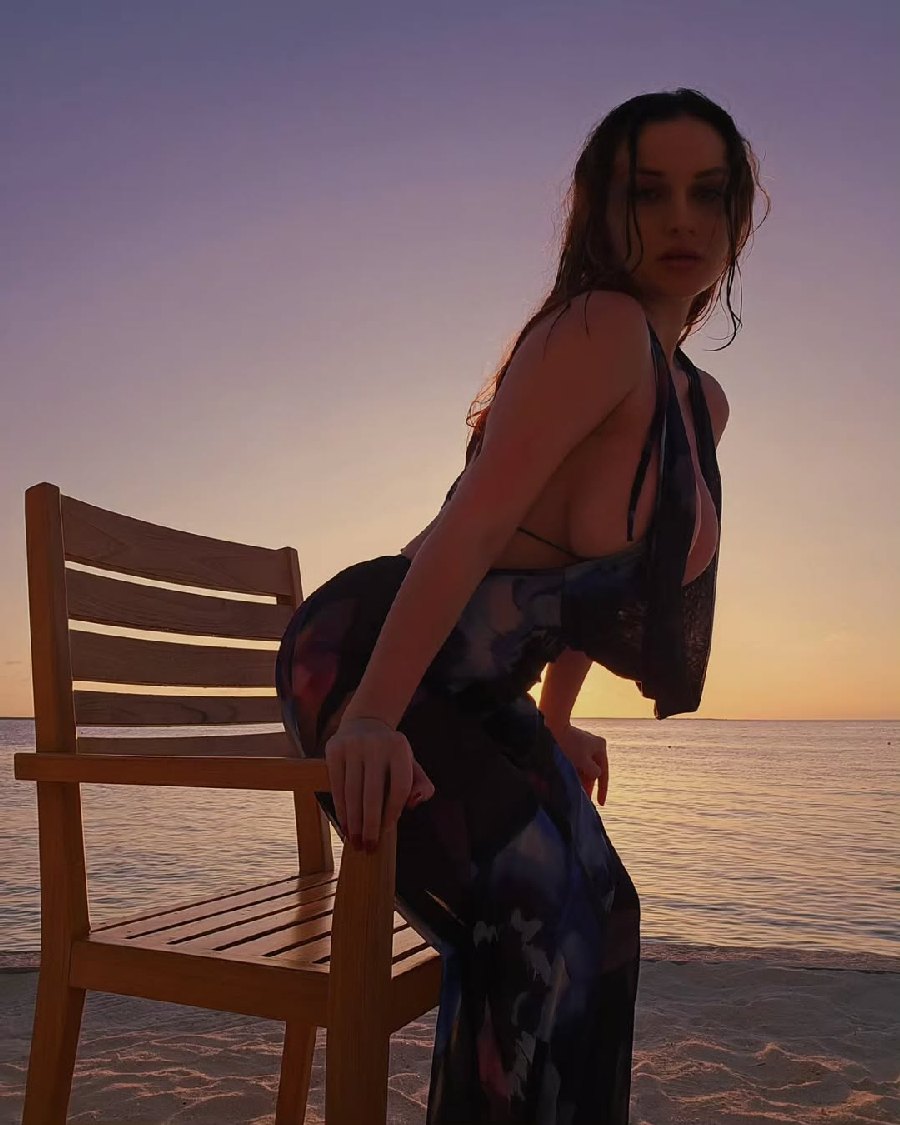 Sexy girl Miranda Faith nude in Riyadh