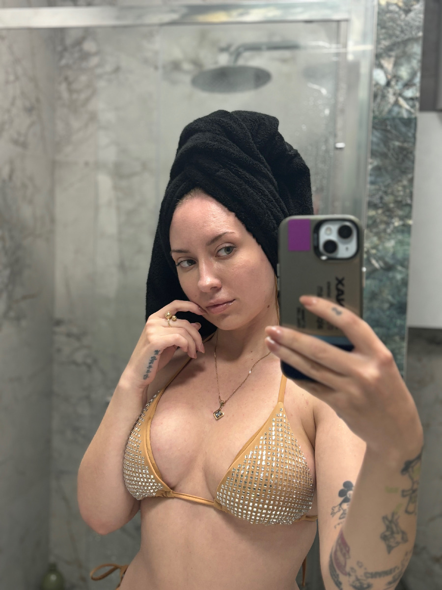 Nude girl KateV in Riyadh