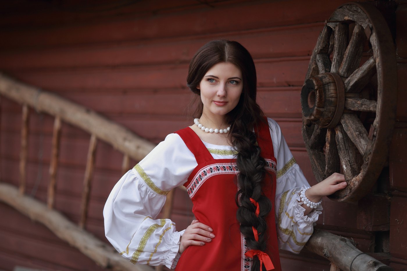 Girls in Slavic costumes’s look of the day — catch her live in Riyadh